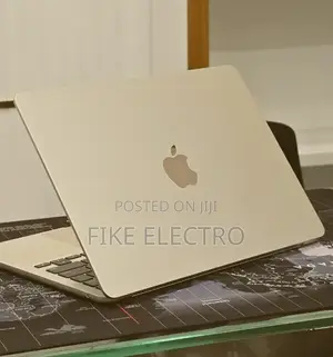 New Laptop Apple MacBook Air 2022 M2 16GB Apple M2 SSD 256GB