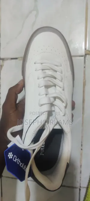 Brand New Men's 40 Sneakers