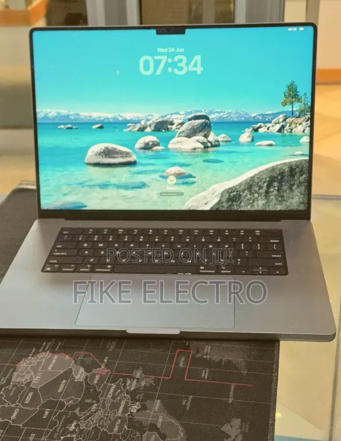 New Laptop Apple MacBook Pro 2021 M1 32GB Apple M1 Pro SSD 512GB