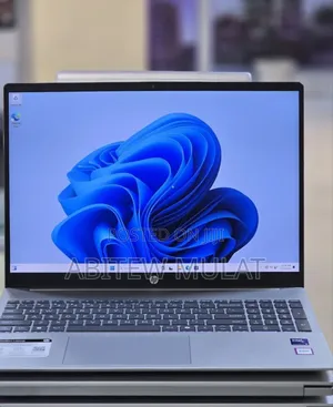 New Laptop HP Pavilion 15 8GB Intel Core Ultra 5 SSD 512GB