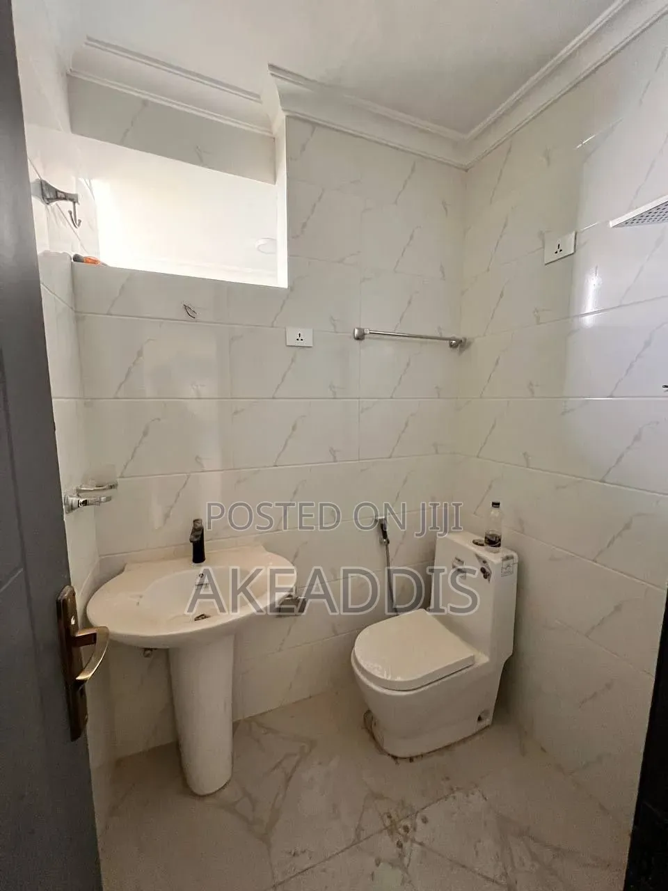 Furnished 2bdrm Condo in Bole Ayat for sale