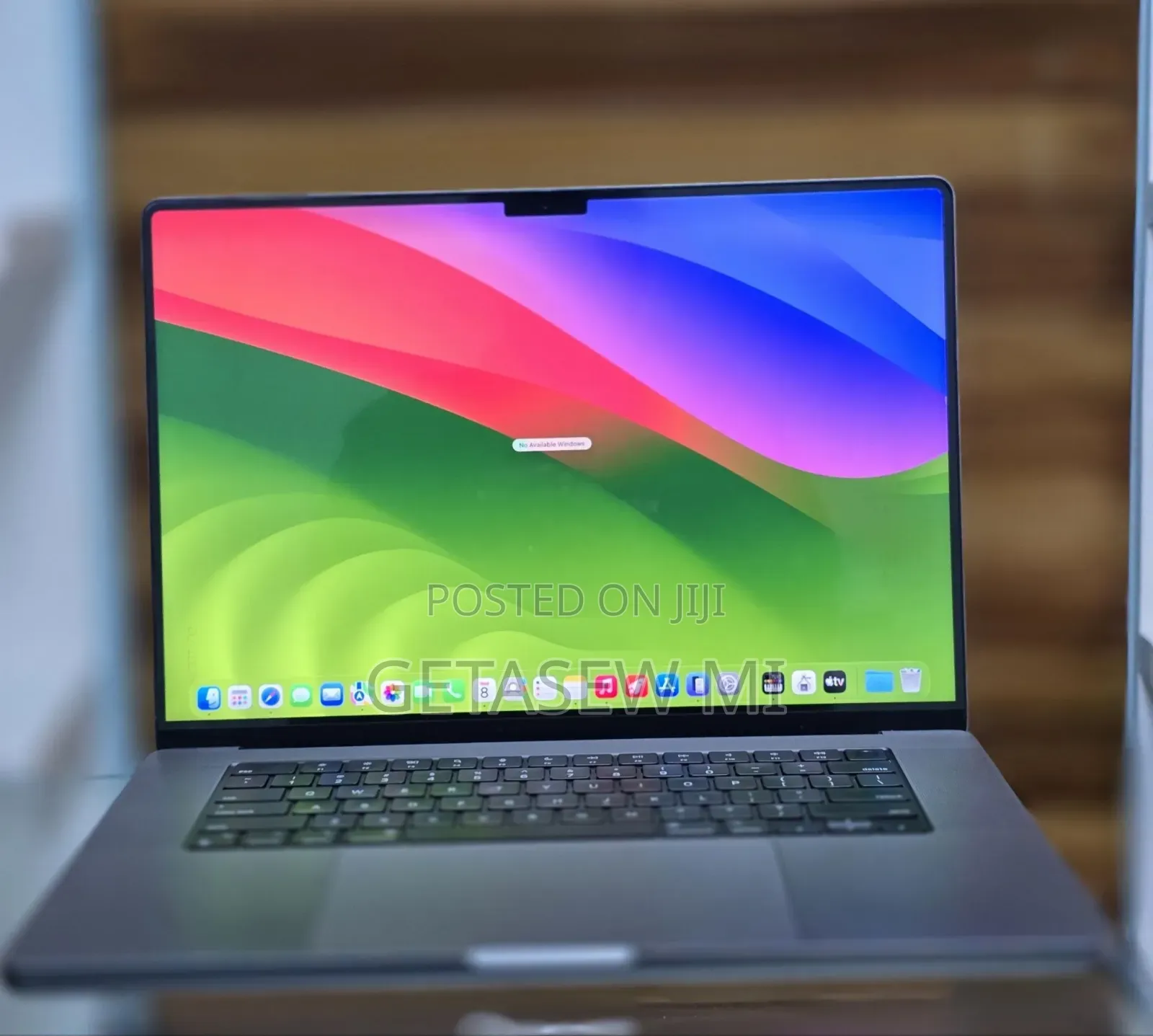 New Laptop Apple MacBook Pro 2021 M1 32GB Apple M1 Pro SSD 512GB