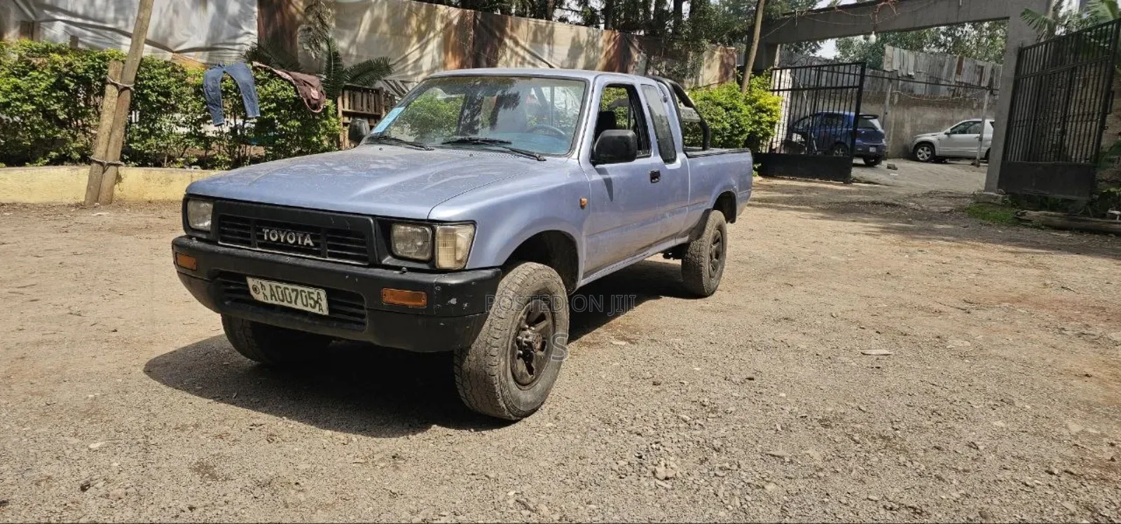 Toyota Hilux 1991 Blue