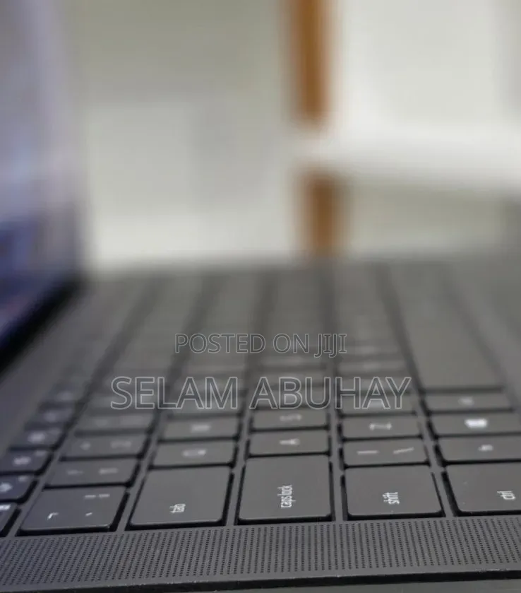 New Laptop Dell Precision 5560 16GB Intel Core i7 SSD 512GB