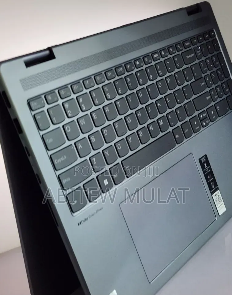 New Laptop Lenovo Yoga 7i 16GB Intel Core i7 SSD 512GB