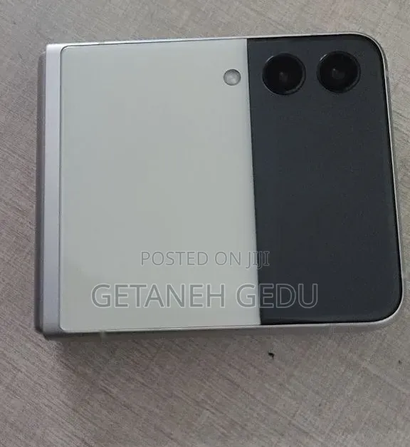 New Samsung Galaxy Z Flip 3 256 GB White