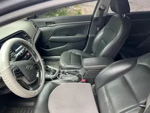 Hyundai Avante 2018 Blue