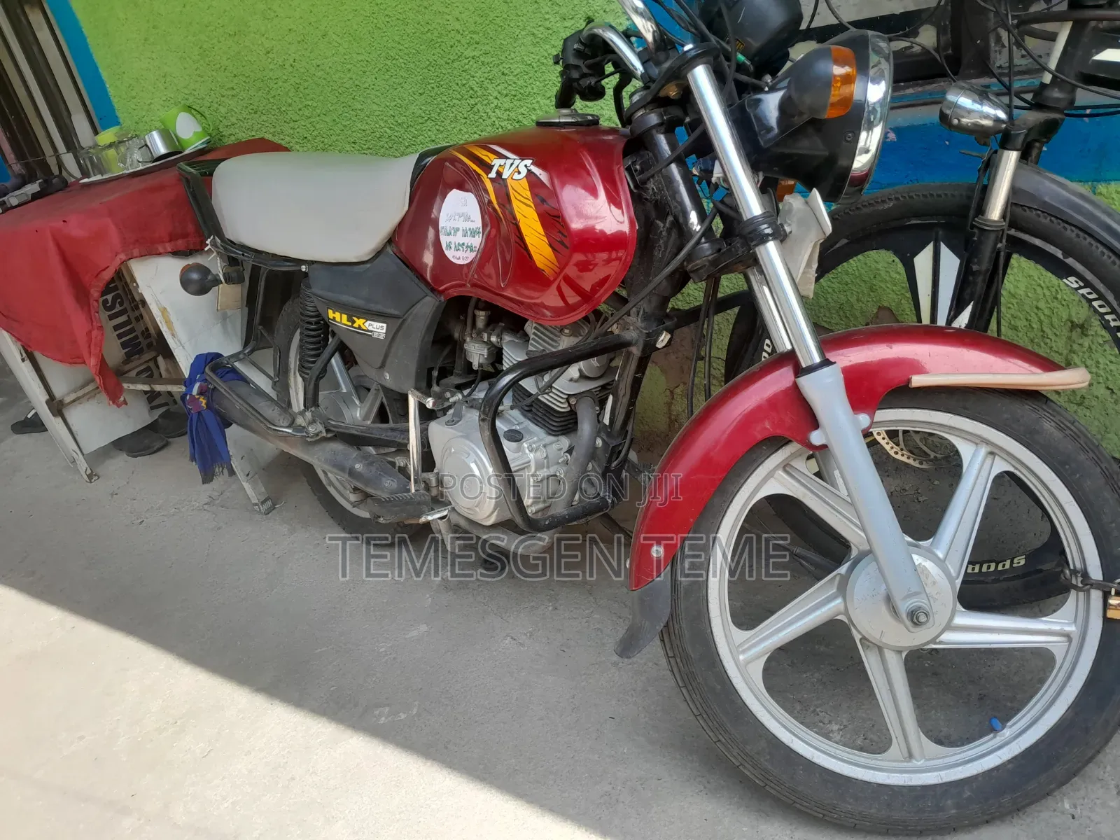 New TVS XL 100 2022 Red