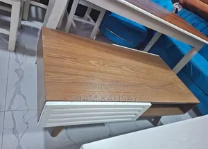 Beautiful Modern Couch – Comfortable Seating Option
