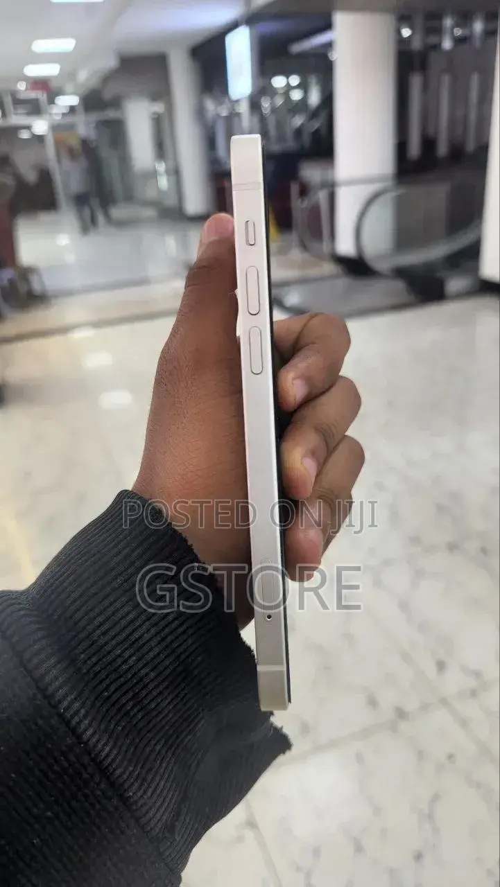 New Apple iPhone 12 128 GB White