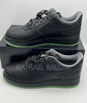 Nike Air Force 1 "Halloween Jack-O'-Lantern" Premium Kicks