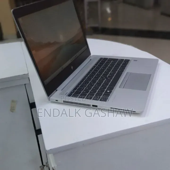 New Laptop HP EliteBook 840 G5 8GB Intel Core i5 SSD 512GB