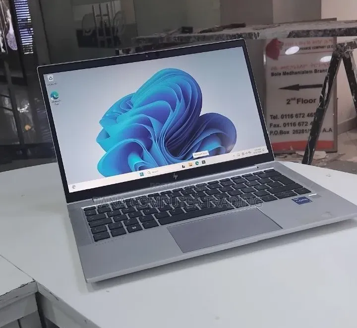 New Laptop HP EliteBook 840 16GB Intel Core i5 SSD 512GB