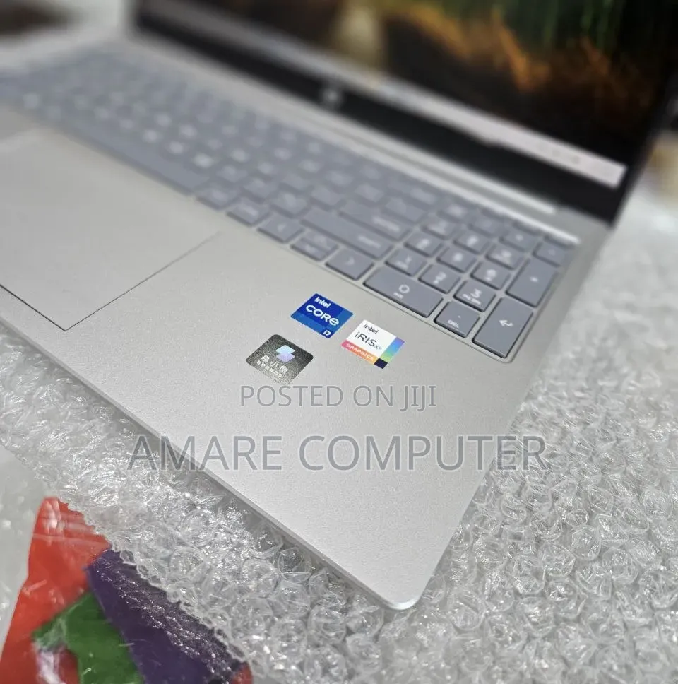 New Laptop HP Stream Notebook 16GB Intel Core i7 SSD 1T