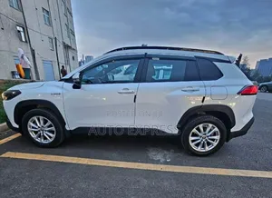Toyota Corolla Cross 2023 White