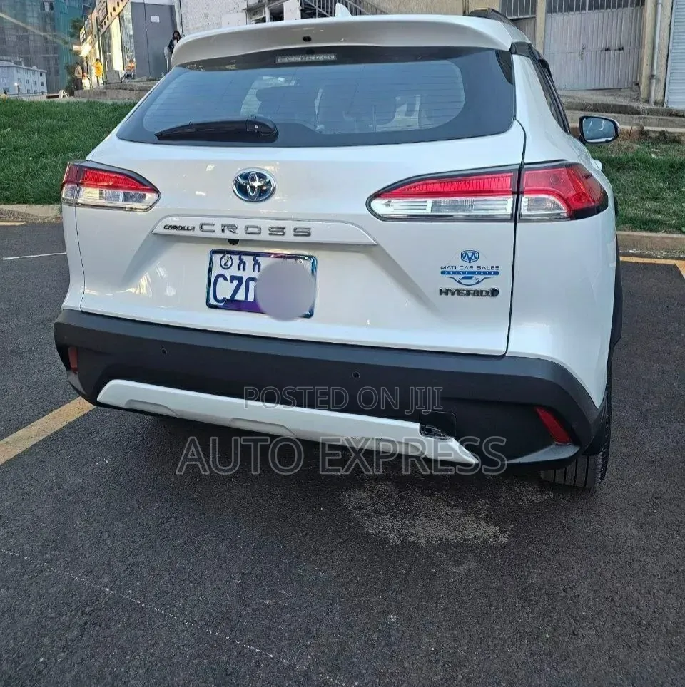 Toyota Corolla Cross 2023 White