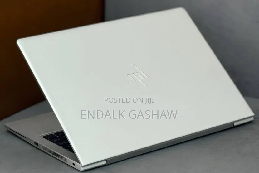 New Laptop HP EliteBook 830 G5 8GB Intel Core i5 SSD 512GB