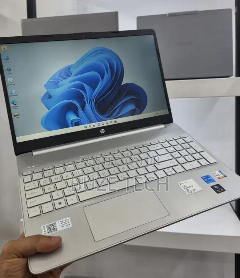 New Laptop HP Stream Notebook 16GB Intel Core i5 SSD 512GB