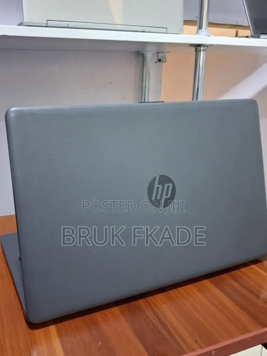 New Laptop HP Stream Notebook 8GB Intel Core i7 SSD 1T