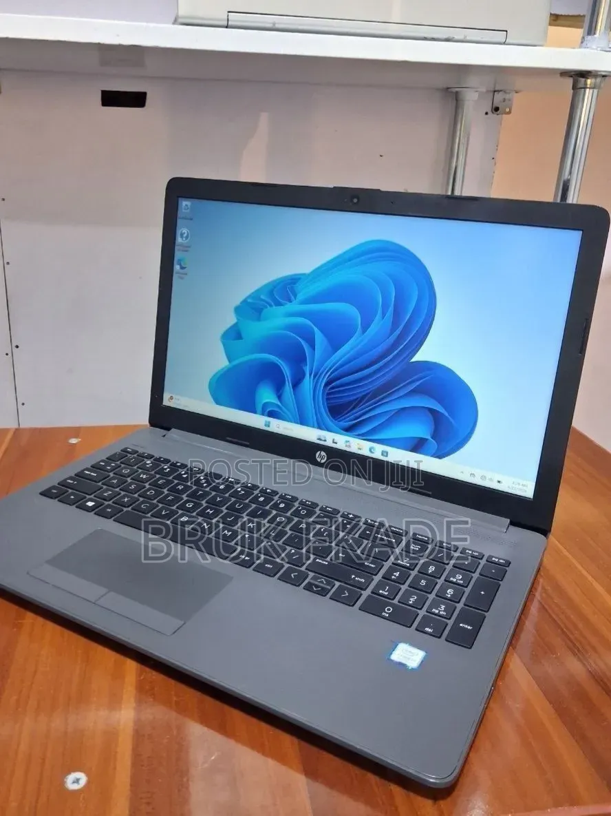 New Laptop HP Stream Notebook 8GB Intel Core i7 SSD 1T