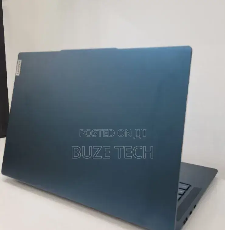 New Laptop Lenovo Yoga 7i 16GB AMD Ryzen 7 SSD 512GB