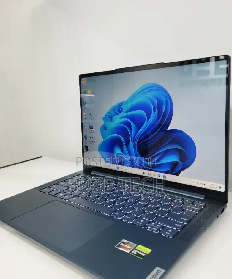 New Laptop Lenovo Yoga 7i 16GB AMD Ryzen 7 SSD 512GB