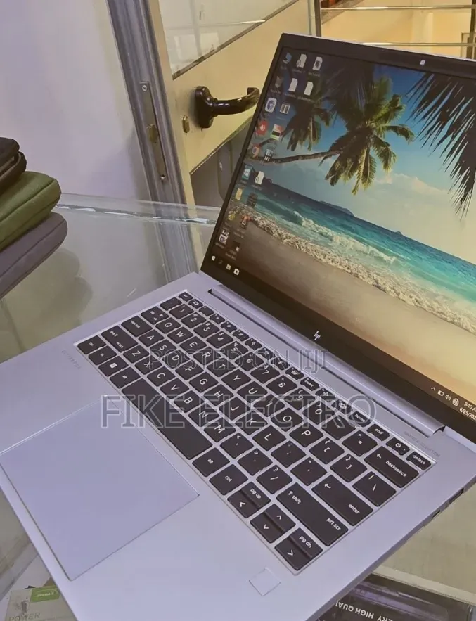 New Laptop HP EliteBook 845 G10 16GB AMD Ryzen 5 SSD 512GB