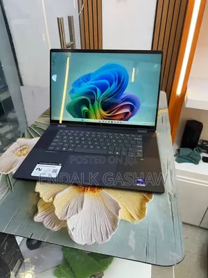 New Laptop HP OmniBook Ultra Flip 14" 16GB Intel Core Ultra 7 SSD 1T