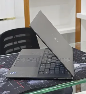 New Laptop Dell Inspiron 15 16GB Intel Core i7 SSD 1T