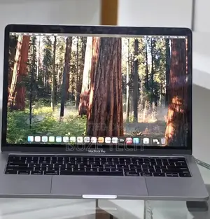 New Laptop Apple MacBook Pro 2019 16GB Intel Core i7 SSD 512GB