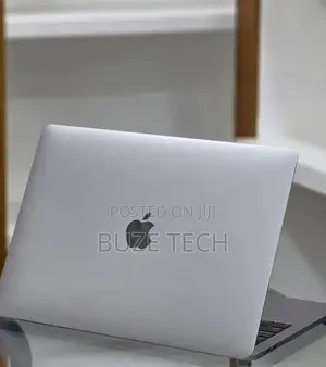 New Laptop Apple MacBook Pro 2019 16GB Intel Core i7 SSD 512GB