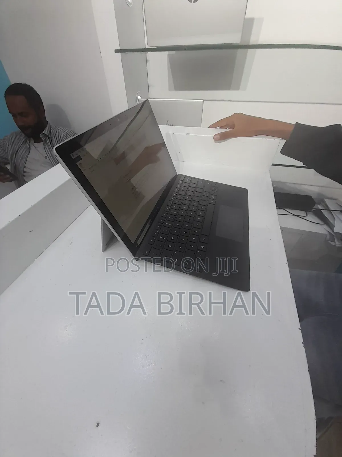 New Laptop Microsoft Surface 16GB Intel Core i5 SSD 256GB