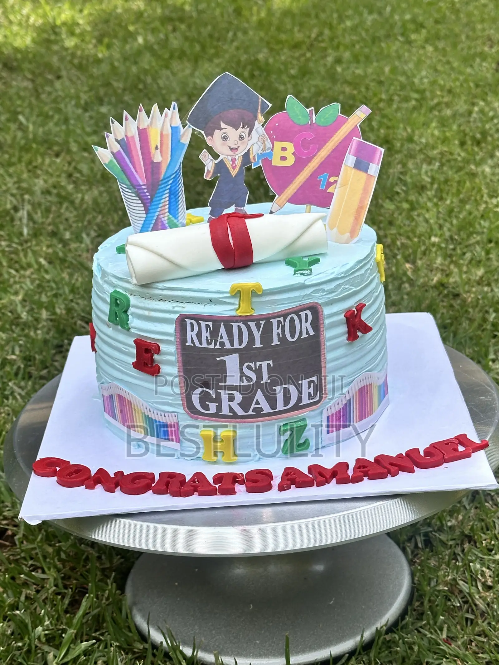  Best Bakery Graduation Cake