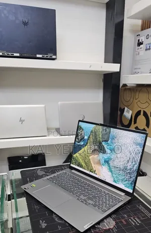 New Laptop Lenovo 32GB Intel Core i5 SSD 512GB