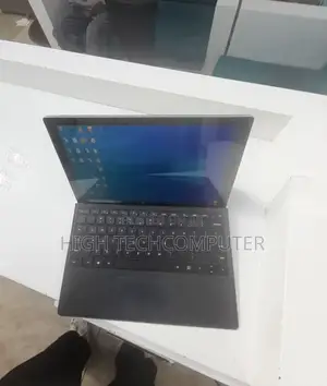 New Laptop Microsoft Surface 8GB Intel Core i5 SSD 256GB