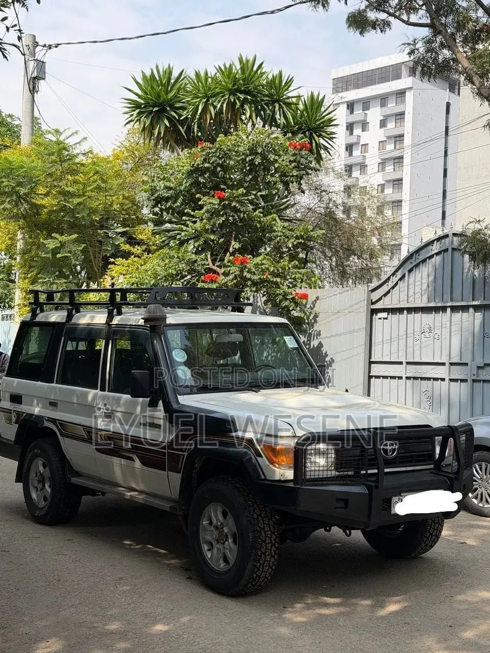 Toyota Land Cruiser 2014 White