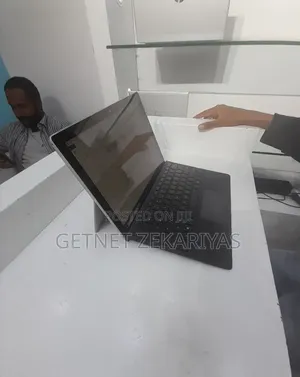 New Laptop Microsoft Surface Pro 8 8GB Intel Core i5 SSD 256GB