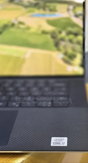 New Laptop Dell XPS 15 16GB Intel Core i7 SSD 512GB
