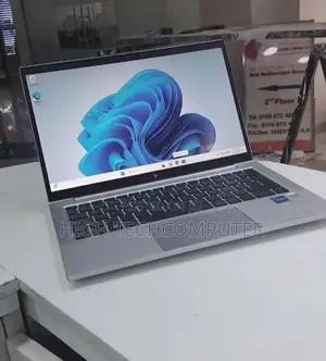 New Laptop HP EliteBook 830 G8 16GB Intel Core i5 SSD 512GB