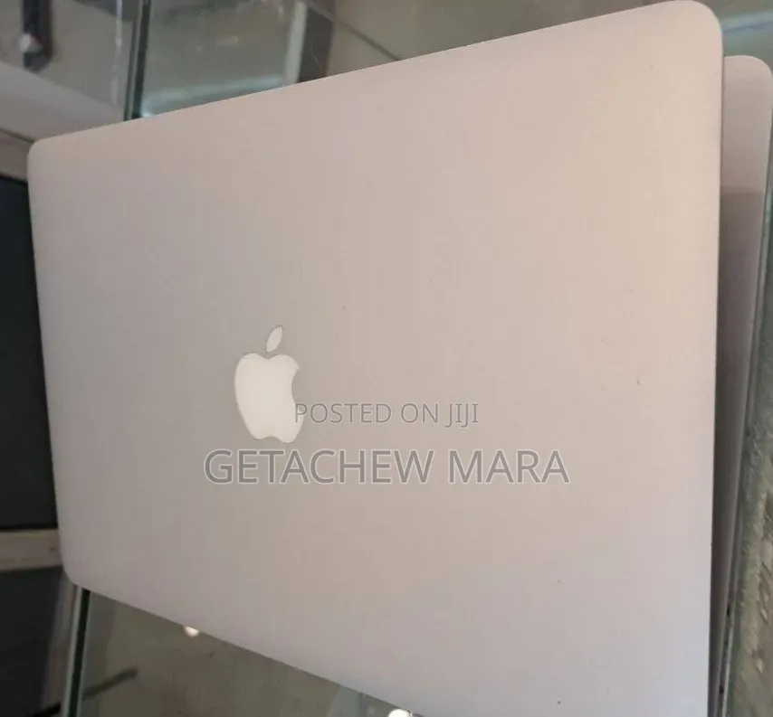 New Laptop Apple MacBook Air 2017 8GB Intel Core i5 SSD 128GB