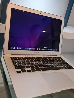 New Laptop Apple MacBook Air 2017 8GB Intel Core i5 SSD 128GB