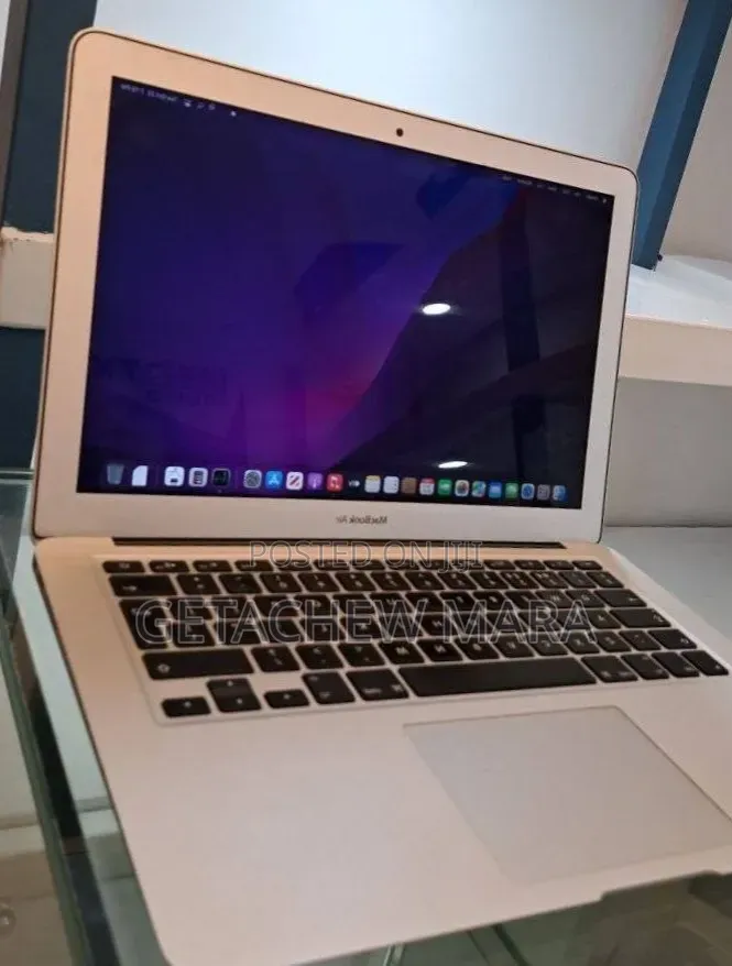New Laptop Apple MacBook Air 2017 8GB Intel Core i5 SSD 128GB