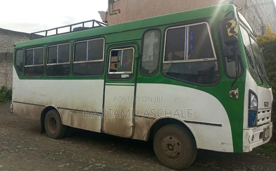 Isuzu FTR 2006