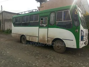 Isuzu FTR 2006