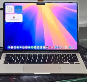 New Laptop Apple MacBook Air 2022 M2 16GB Intel SSD 256GB