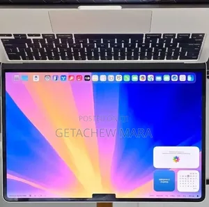 New Laptop Apple MacBook Air 2022 M2 16GB Intel SSD 256GB