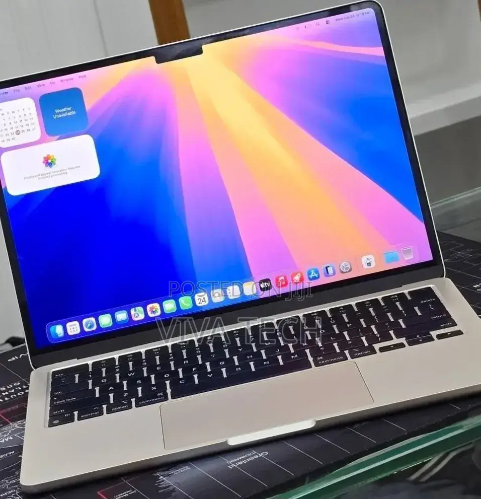 New Laptop Apple MacBook Air 2022 M2 16GB Apple M2 SSD 256GB