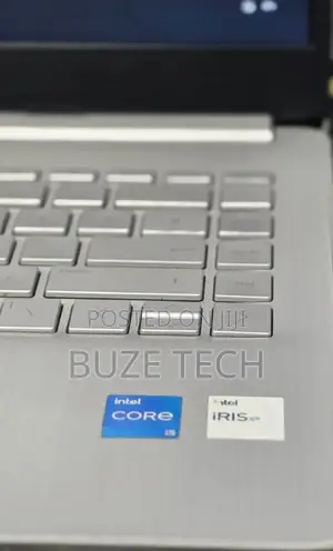 New Laptop HP Stream 14 8GB Intel Core i5 SSD 256GB
