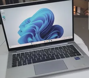 New Laptop HP EliteBook 830 G8 16GB Intel Core i5 SSD 512GB