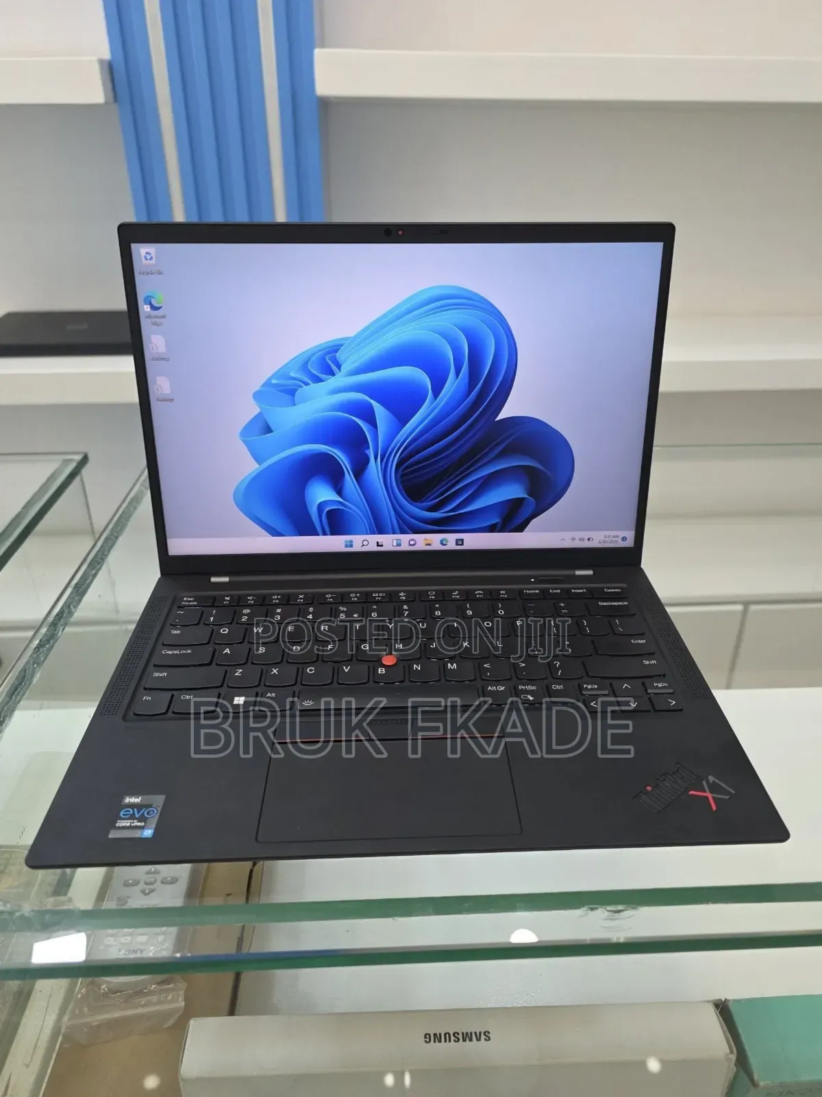 New Laptop Lenovo ThinkPad X1 Carbon 16GB Intel Core i7 SSD 512GB